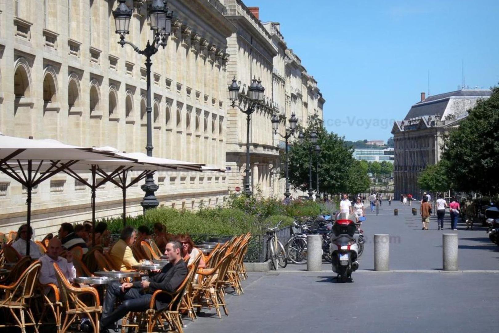 Guestready - Sunny Attic Apt Near Grand Theatre Bordeaux Exteriér fotografie